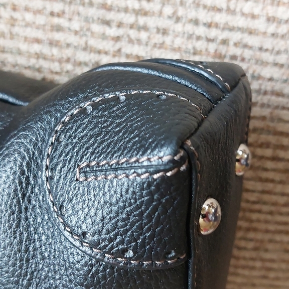 Tignanello Leather Bag - Picture 4 of 12